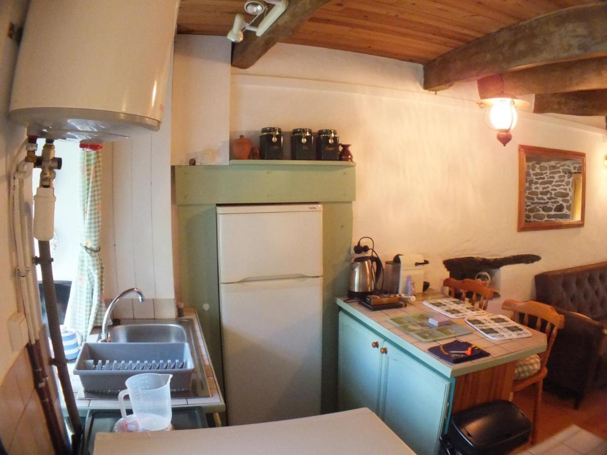 La Maison De Poupee Berrien Luaran gambar
