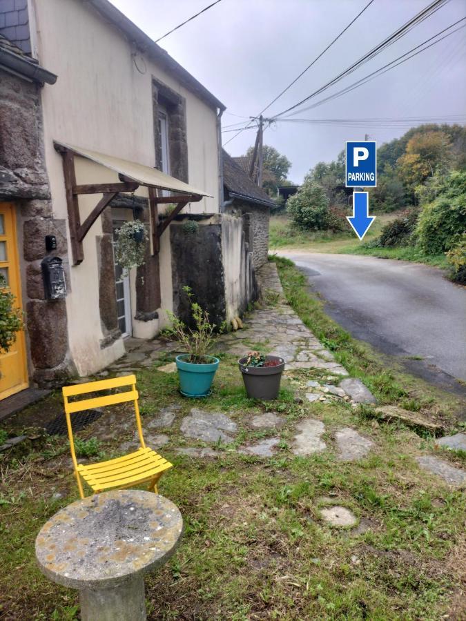 La Maison De Poupee Berrien Luaran gambar